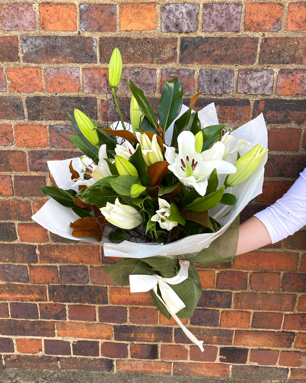 ORIENTAL LILY BOUQUET